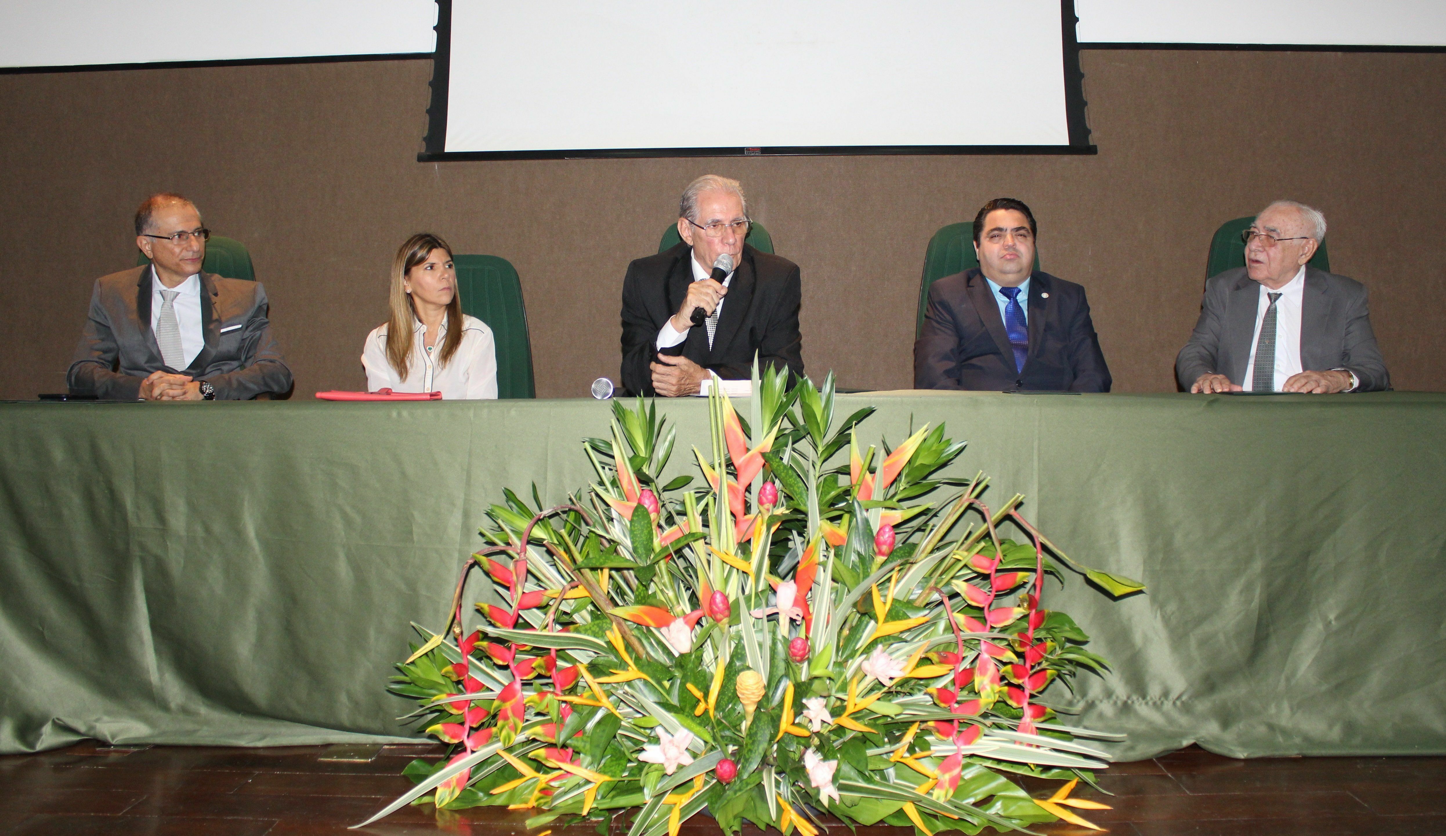 Doutor José Bernardes Sobrinho iniciou seu terceiro mandato de presidente do Conselho